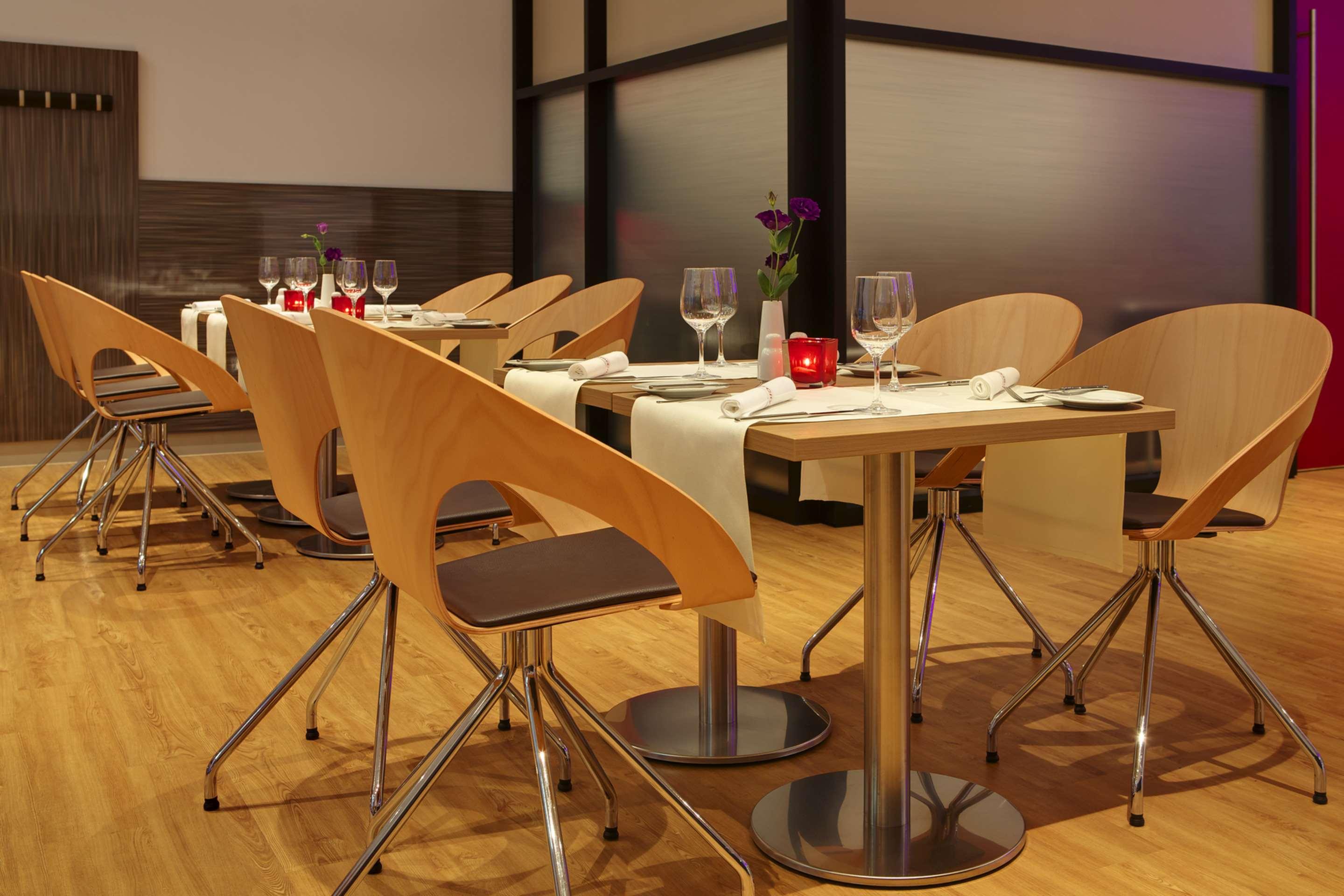 Intercityhotel Hauptbahnhof 4* Berlim