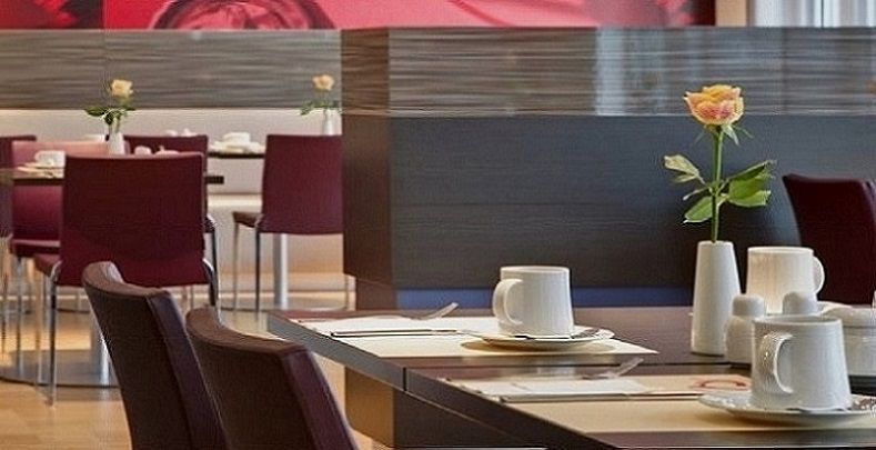 Intercityhotel Hauptbahnhof 4* Berlim